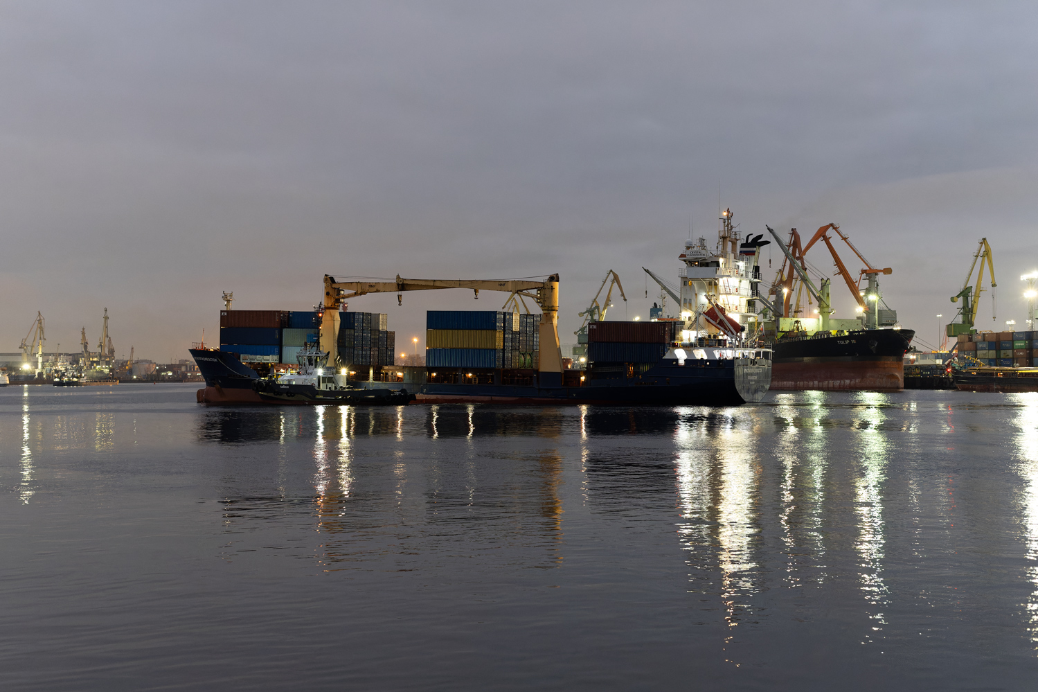 Кристал Владивосток, Тайфун