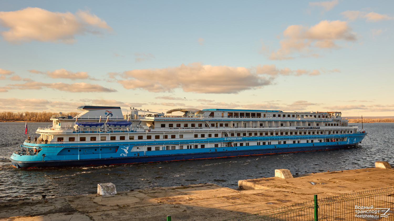 Лебединое Озеро