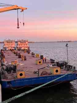 ОТ-2451 (Тип ОТ-2400, проект H-3291, Нижний Новгород); ОТ-2446 (Тип ОТ-2400, проект H-3291, Нижний Новгород); Сильвер-3002 (Damen Stan Pontoon 8916, Новороссийск)