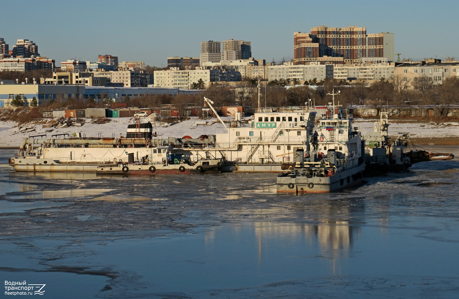 Амур, МЗ-201, Стрежень