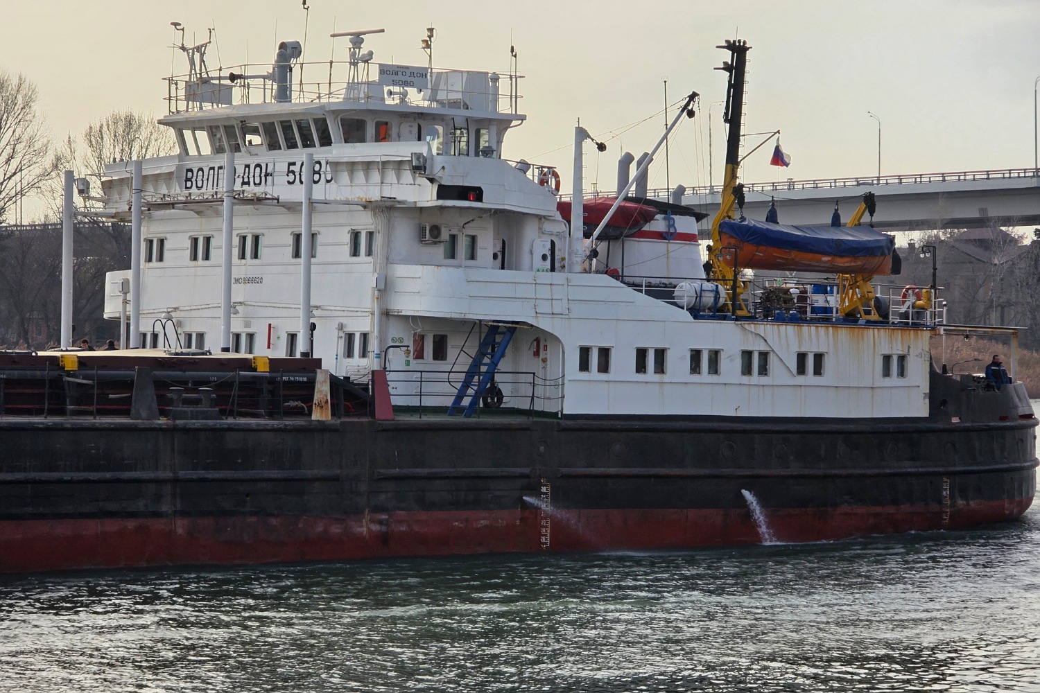 Волго-Дон 5080. Надстройки