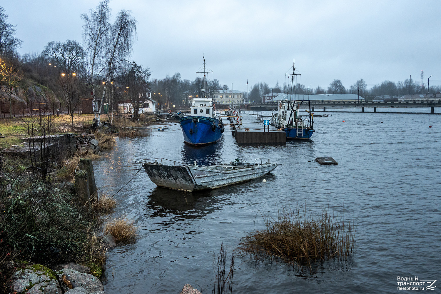 Балтийский Бриз, Неопознанный понтон, Клёст