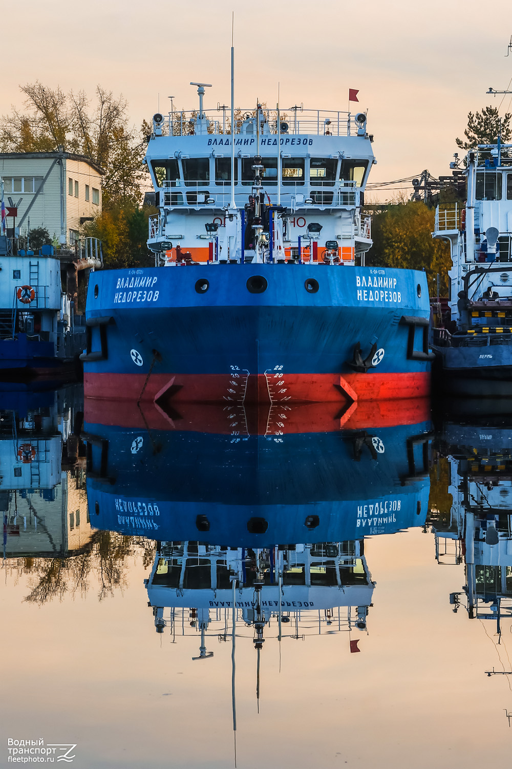 Владимир Недорезов