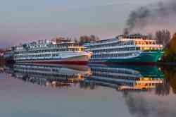 Ф.И. Панфёров (Проект 588 (ГДР), тип В.Чкалов/Родина, Пермь); Владимир Маяковский (Проект 301, тип Владимир Ильич, Пермь)