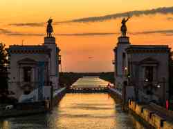 Waterways — Азово-Донской речной бассейн — Don River — Цимлянский гидроузел — Шлюз №15 ВДСК