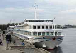 Леонид Соболев (Тип Дмитрий Фурманов, проект 302, Нижний Новгород); Княжна Виктория (Проект 301, тип Владимир Ильич, Москва)