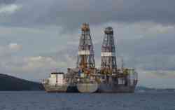 Deepwater Champion (Gusto P10000 design, Port Vila); Discoverer Americas (Enterprise type, Majuro)