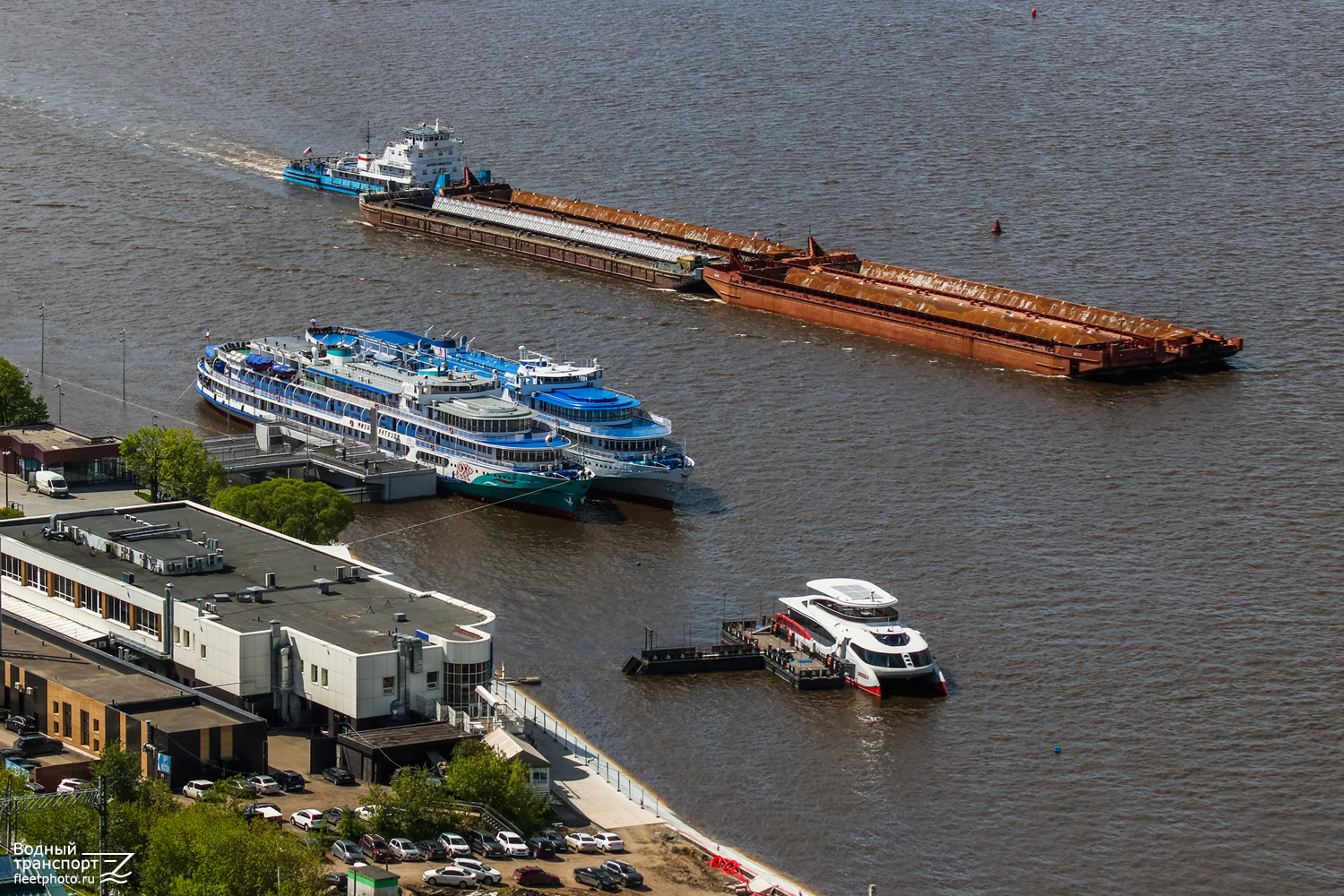 Балтиец Камаев М. Ф., Баржа-3267, Назия, Михаил Кутузов, Н.В. Гоголь, МП-1, Экоходъ-2
