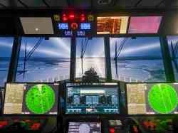 Le Commandant Charcot (Морские круизные и пассажирские, Мата-Уту); Разное — Фотографии, сделанные на борту судов — Виды из рубок и с ходовых мостиков