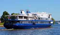 Россия (Проект 1877, тип Россия, Москва)