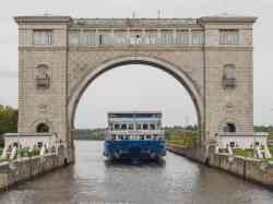 Маленький Принц (Проект 301, тип Владимир Ильич, Нижний Новгород); Водные пути — Волжский речной бассейн — Река Волга — Угличский гидроузел (шлюз № 10-У)