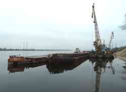 БП-1 (Проект 775, 775А (баржа), Херсон); Кит (Тип БТ, БМ (пр. 570*), проект 570В, Киев); БП-73 (Несамоходные сухогрузные суда, Херсон); КПЛ-5/30 №19 (Тип КПЛ-5-30, проект 1451, Киев)