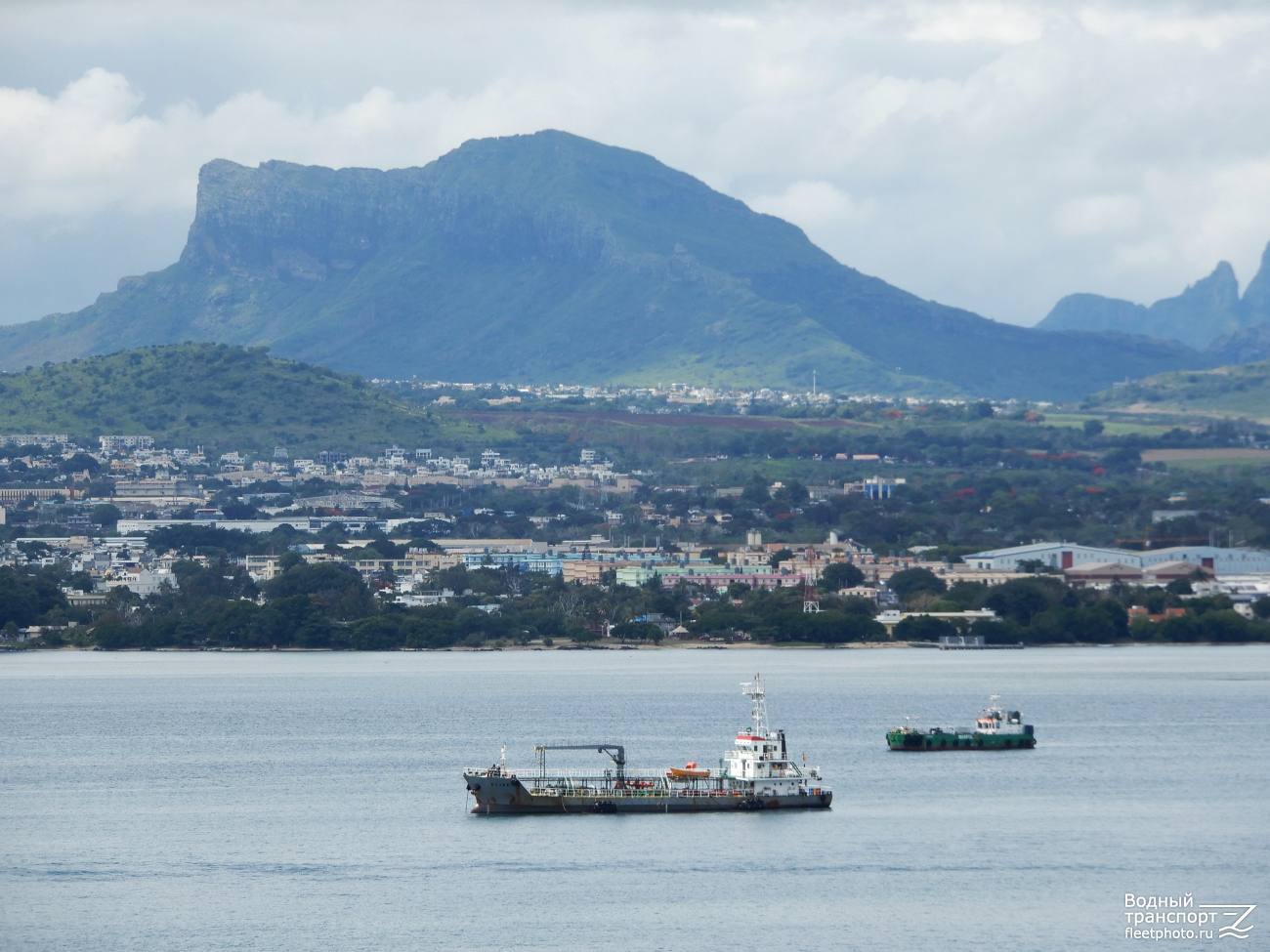 Elise, Virgin 1. Другие страны