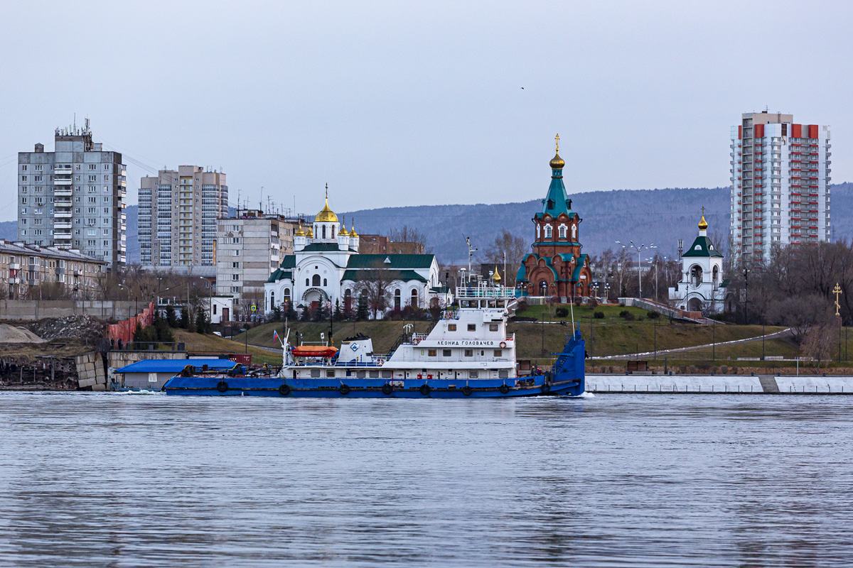 Леонид Головачёв