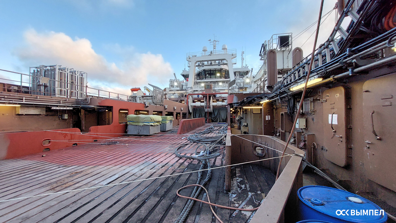 Капитан Вдовиченко. Deck views