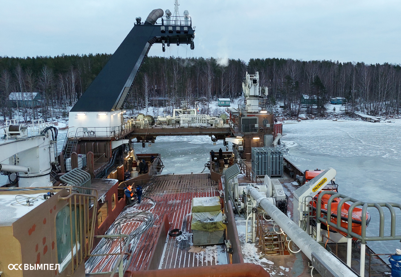 Капитан Вдовиченко. Deck views