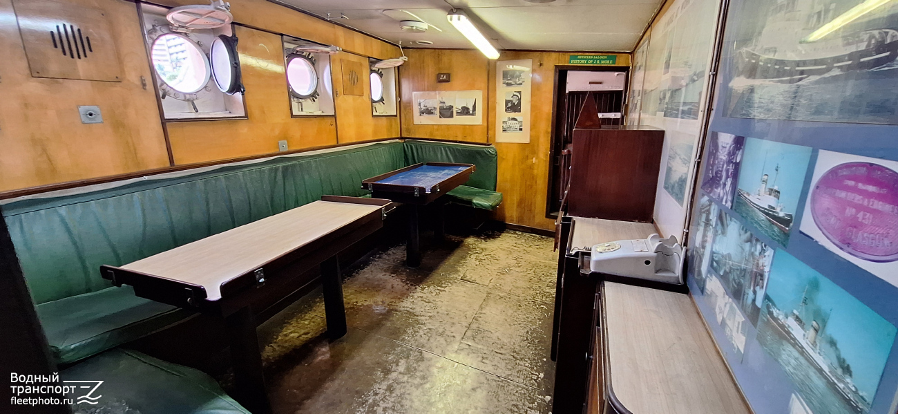 J.R. More. Internal compartments