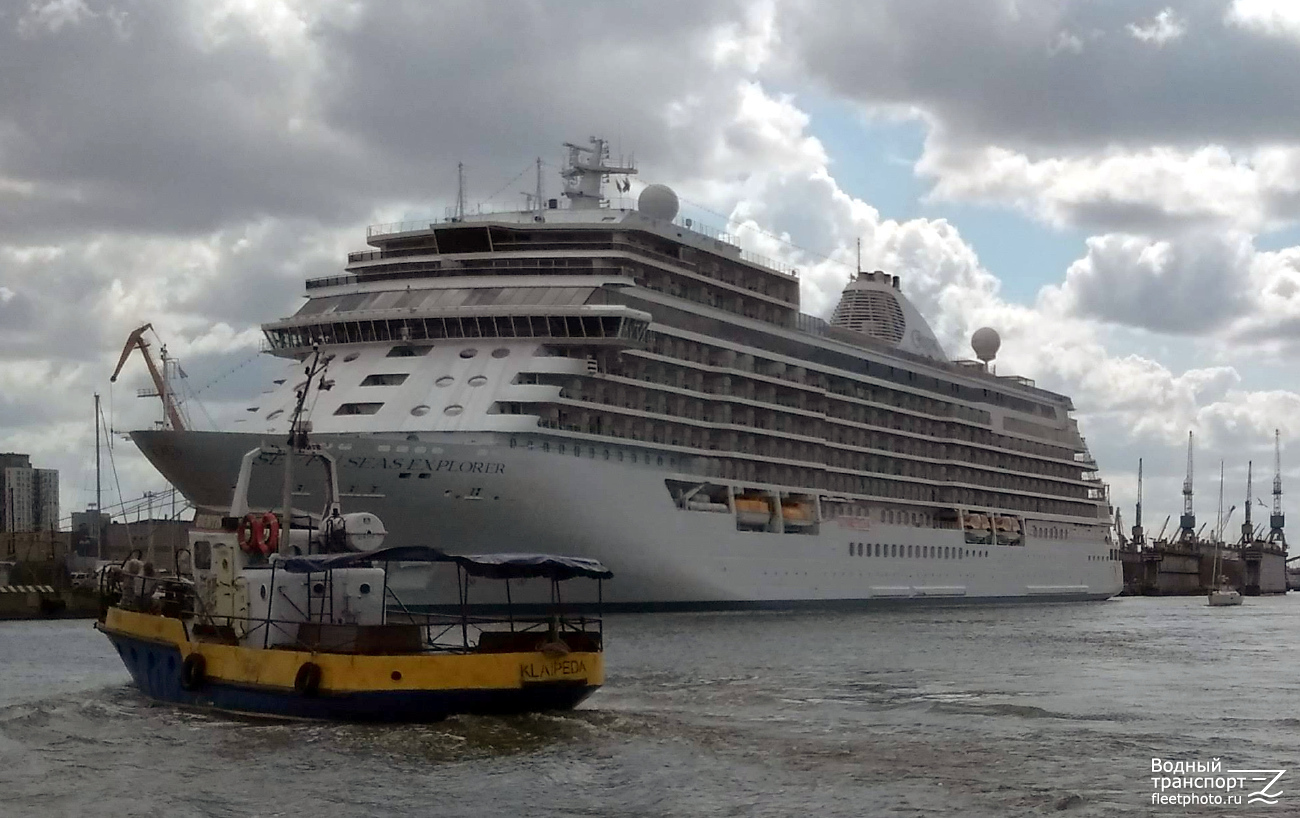 Bentis, Seven Seas Explorer