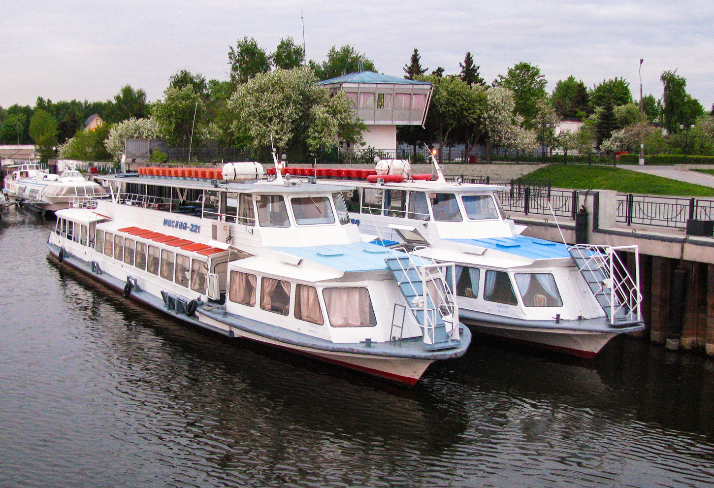 Москва-221, Москва-160