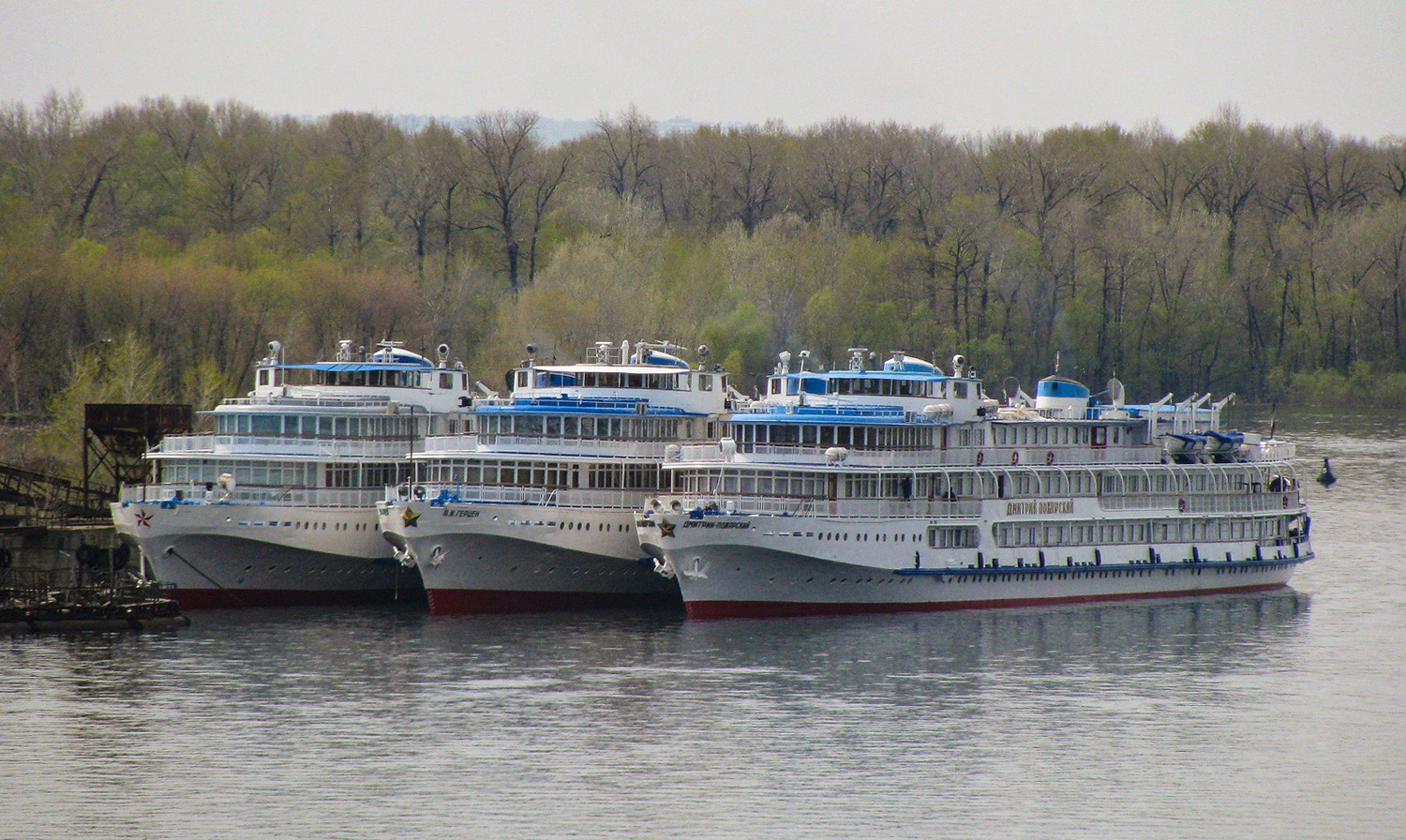 Космонавт Гагарин, А.И. Герцен, Дмитрий Пожарский