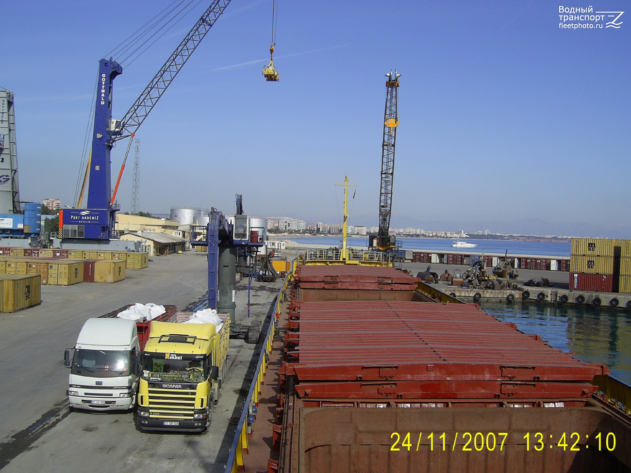 Nika. Виды из рубок и с ходовых мостиков