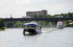 Vodokhod (Московский, проект 81080 type, Moscow); Raketa-185 (Ракета type, 340Э design, Moscow)