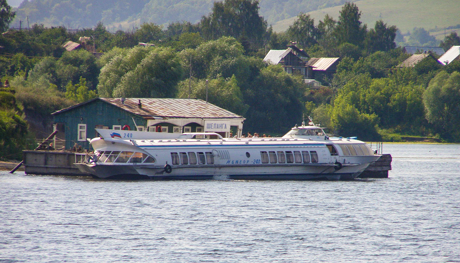 Дебаркадер-215, Метеор-240