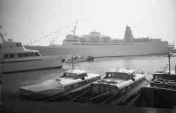 Крым (Проект 1360, шифр «Чайка», МЧПВ СССР); Sea Princess (Морские круизные и пассажирские, Лондон)