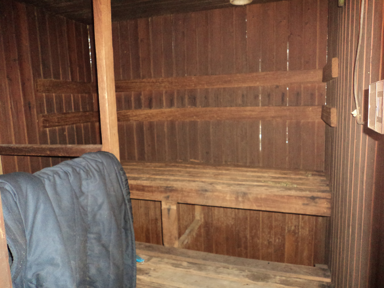 Neonila. Внутренние помещения