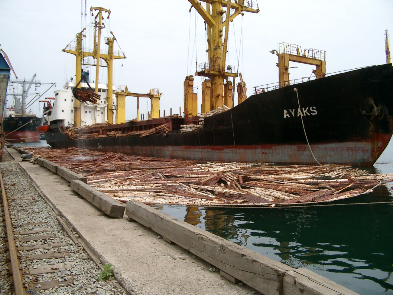 Ayaks. Происшествия