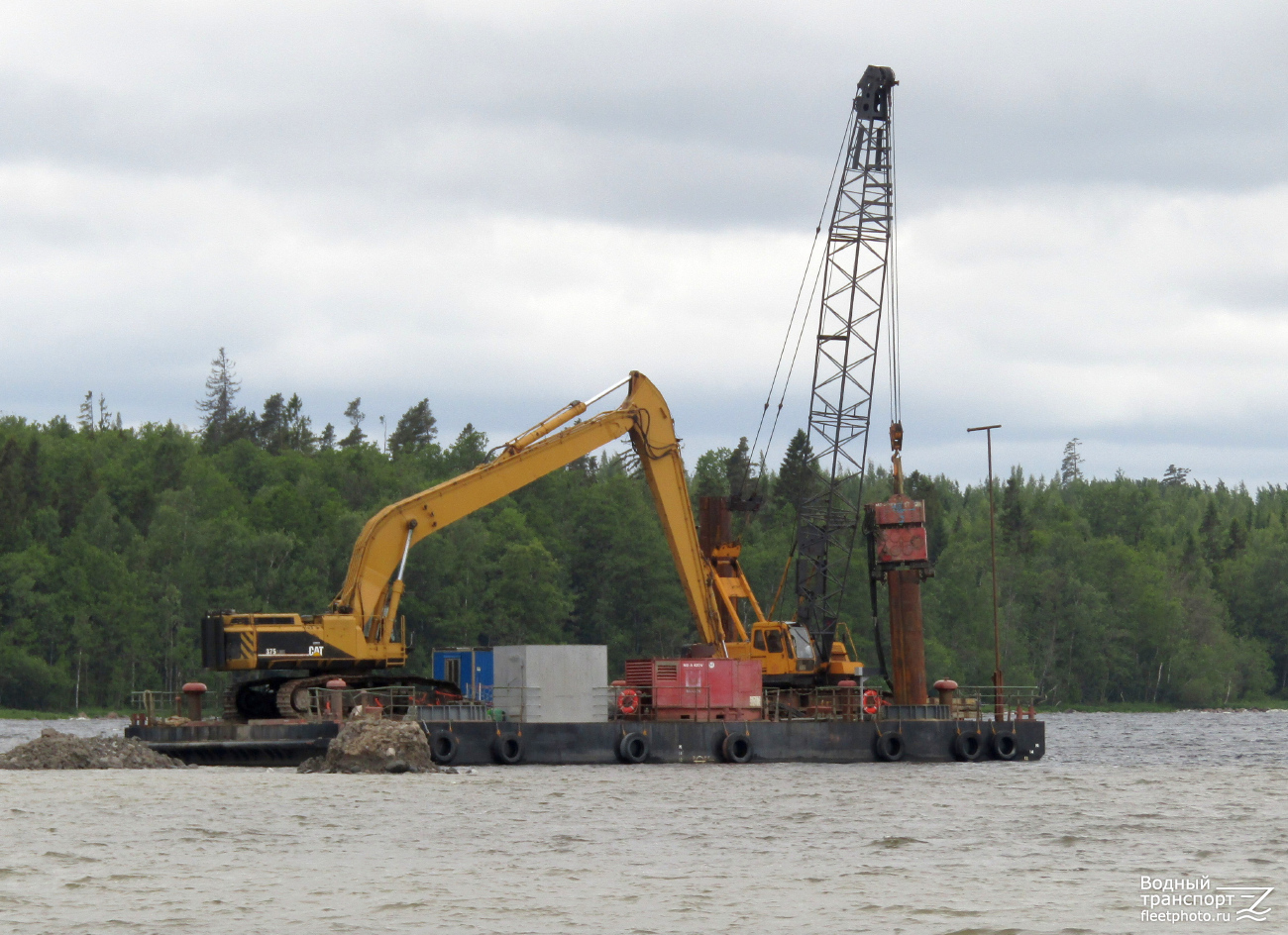 Неопознанный понтон. Северодвинский / Северо-Западный / Беломорско-Онежский / Печорский бассейн