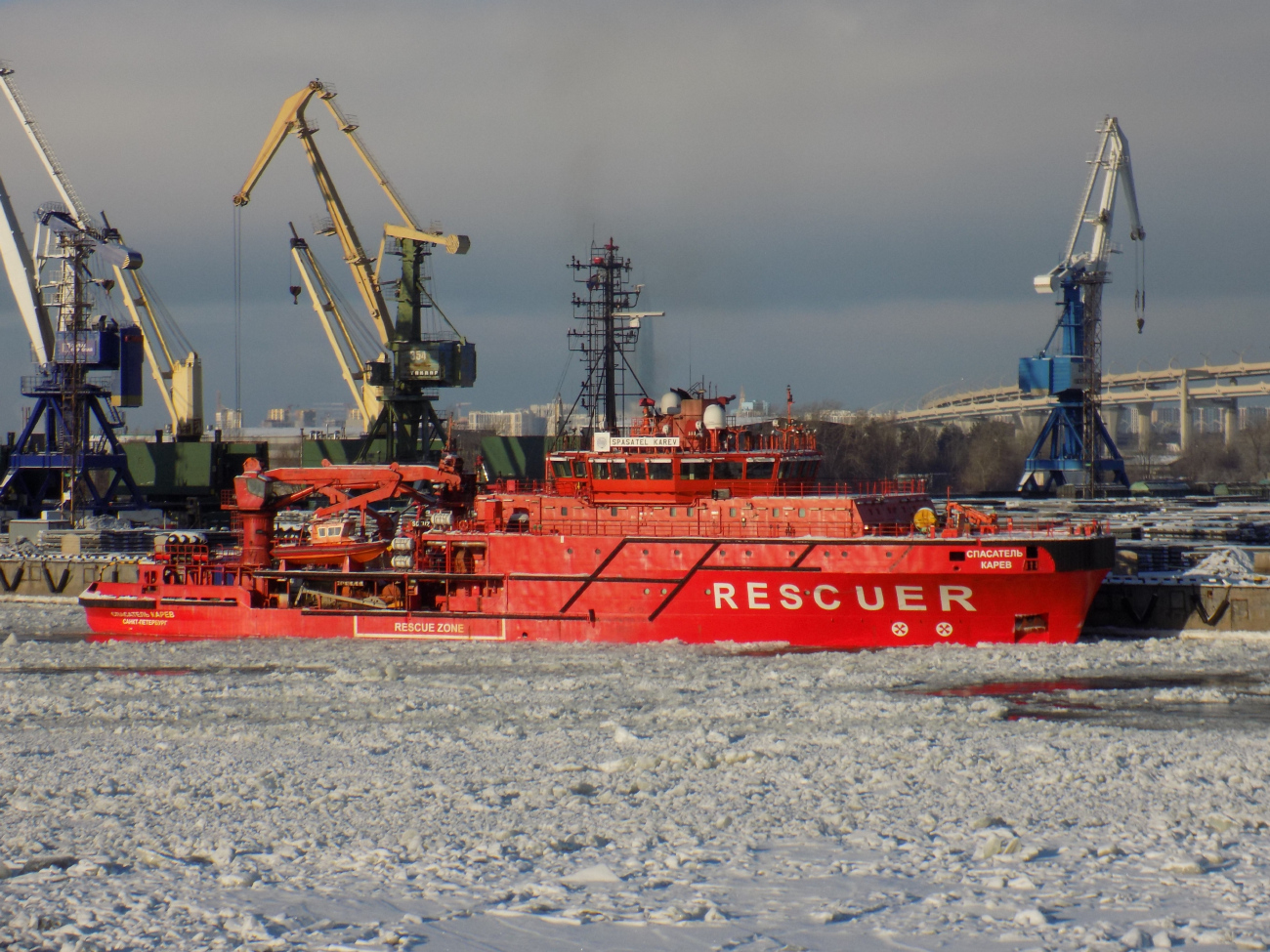 Спасатель Карев