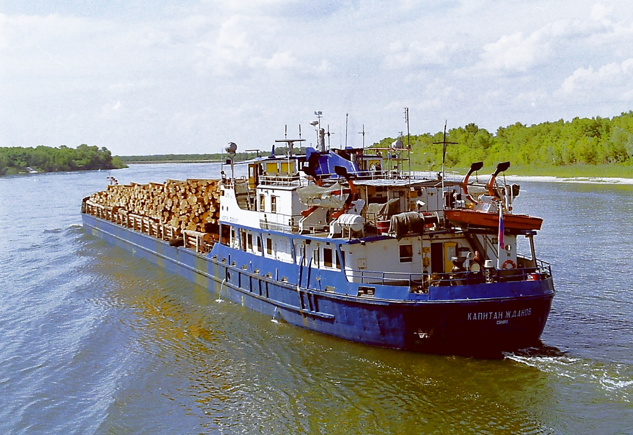 Капитан Жданов