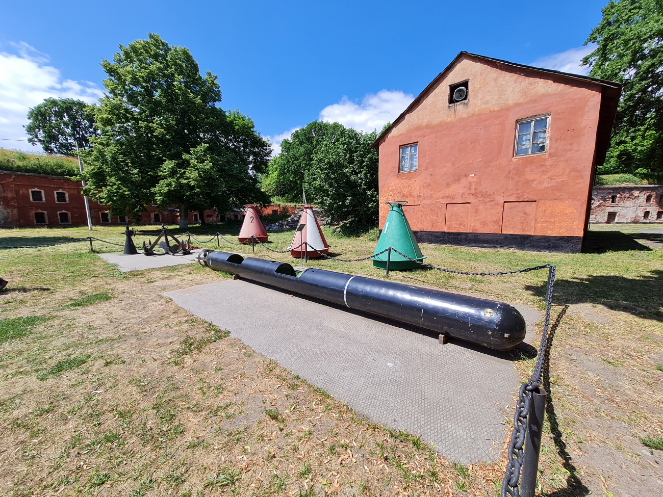 Неопознанный подводный аппарат  - тип "Сирена"