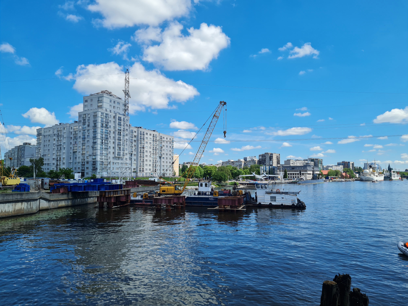 Пеликан. Балтийский морской бассейн, Балтийский бассейн