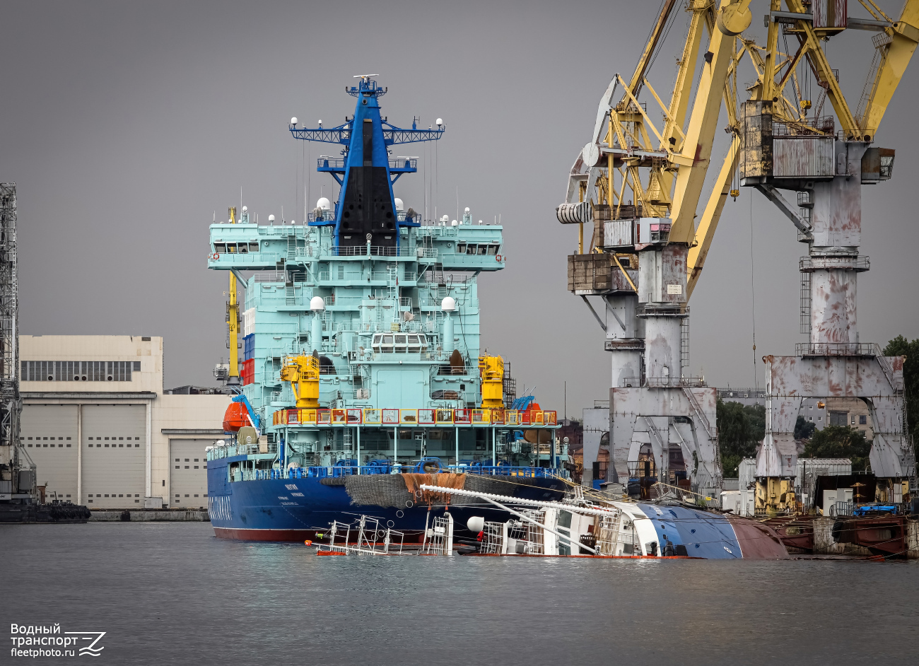 Якутия, Капитан Ушаков