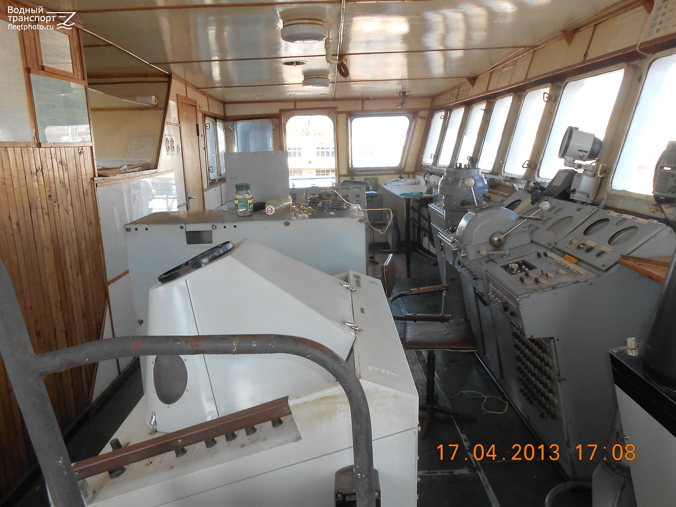 Невский-1. Рулевые рубки, посты управления