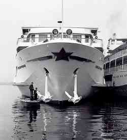 Александр Суворов (Проект 92-016, тип Валериан Куйбышев, Горький)