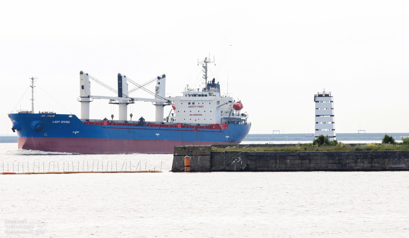 Lady Divina. Water Paths Infrastructure