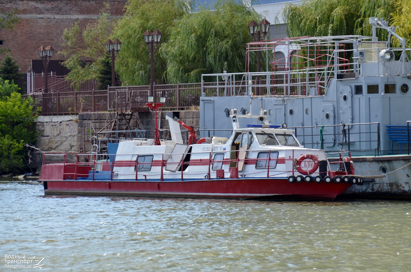 Виктор Салютин