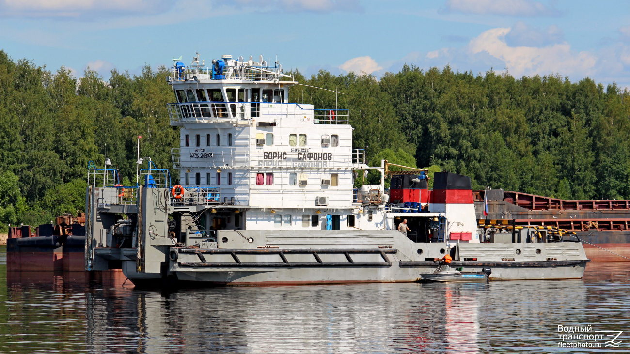 Борис Сафонов