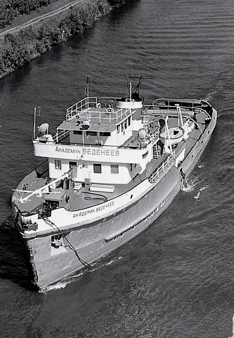 Академик Веденеев