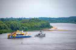 Плёс (Тип Речной (Московский), проект 908, Москва); Александр Логачев (Проект 4395, Москва)