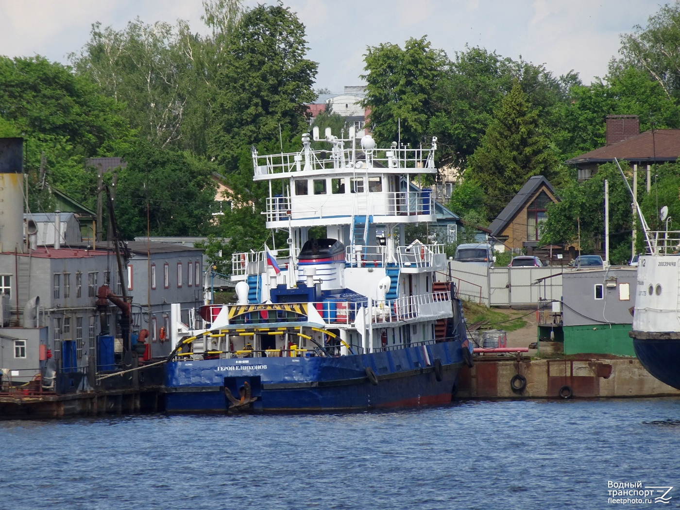 Герой Е. Никонов