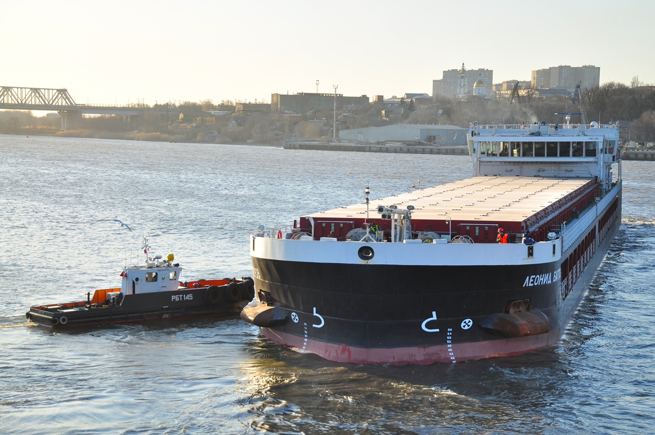 РБТ-145, Леонид Багров