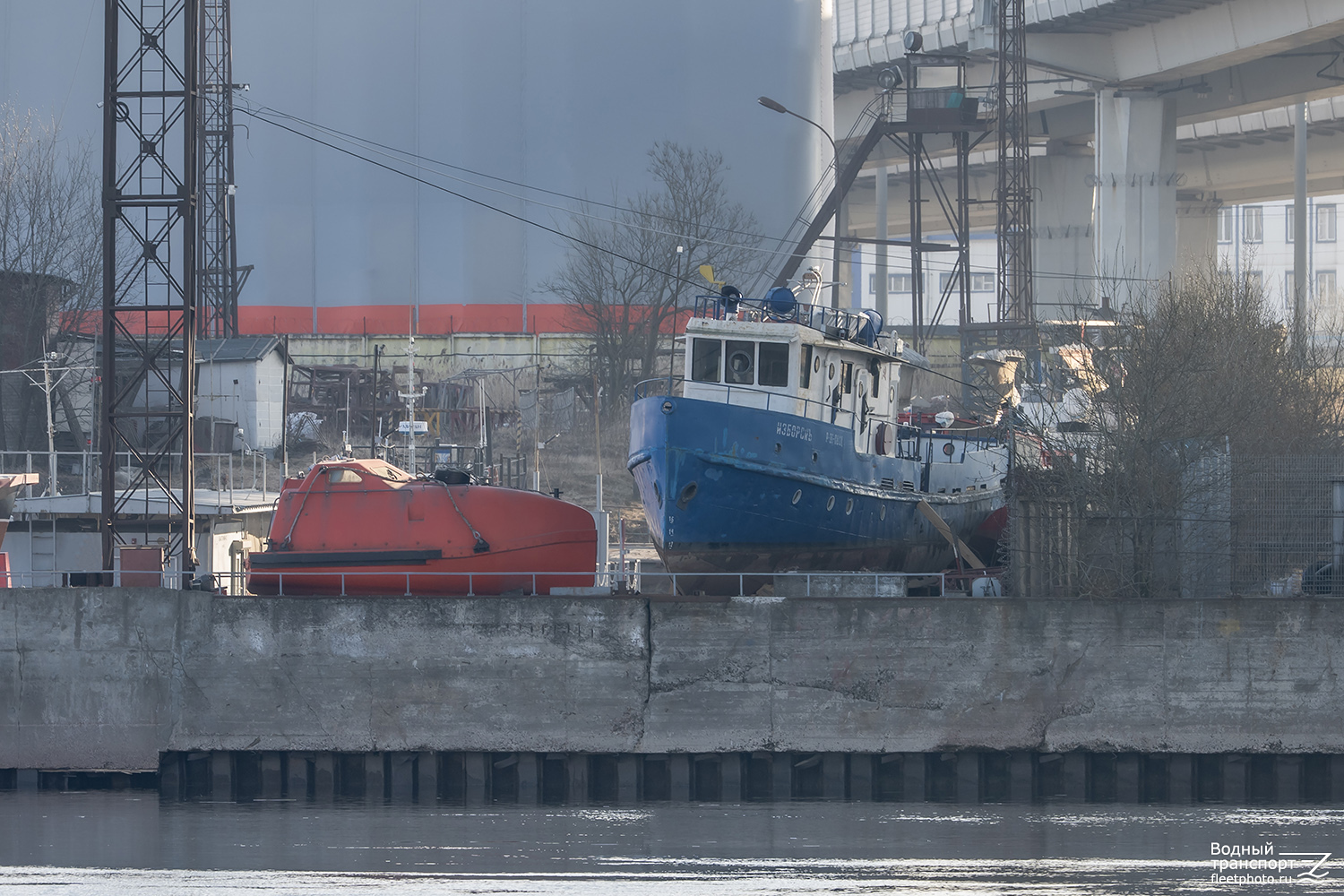 Изборскъ. Lifeboats