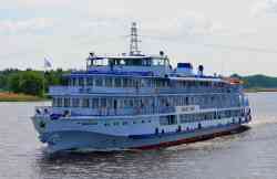 Михаил Танич (Тип Октябрьская Революция, проект 26-37, Нижний Новгород)