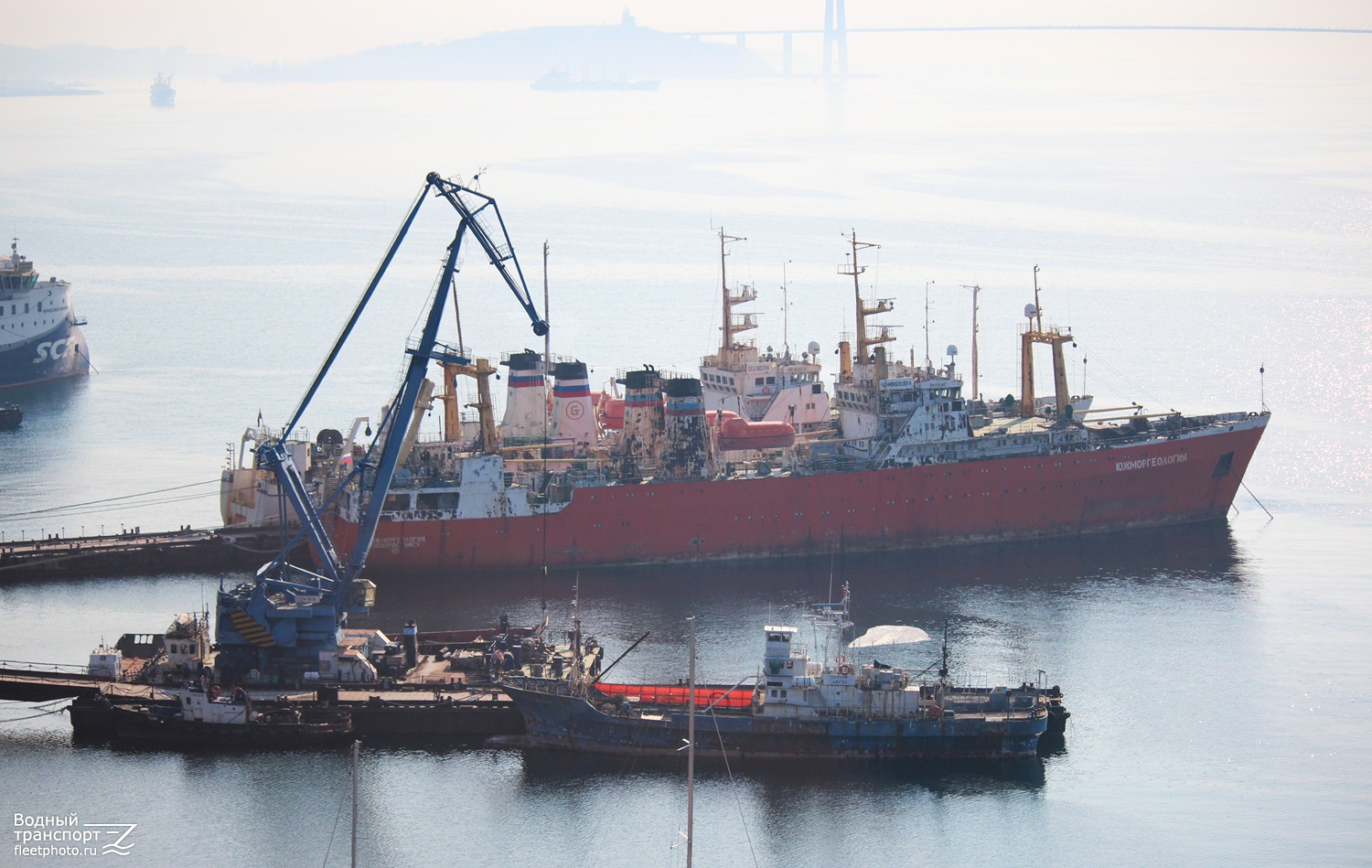 Маяк, СПК-10/16, Южморгеология, Дорида