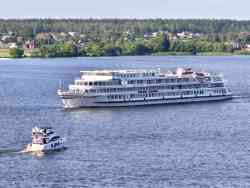 Лев Толстой (Проект Q-056, тип Антон Чехов, Нижний Новгород); Krasotka (Princess 50, Московская область)