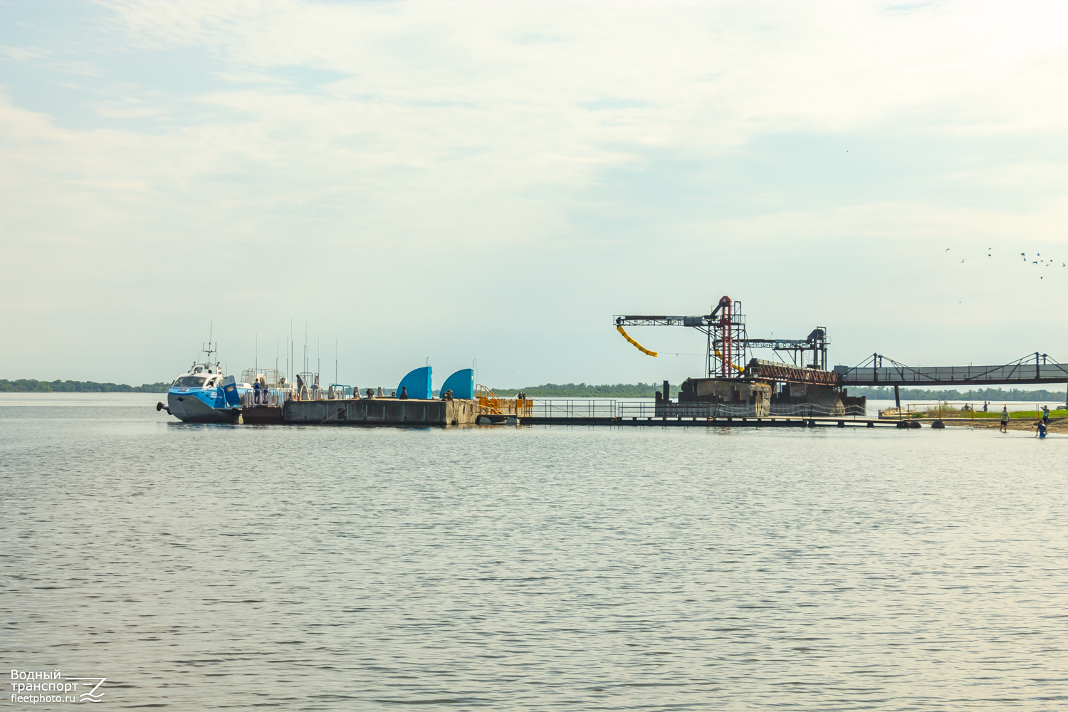 Юрий Гагарин. Волжский бассейн